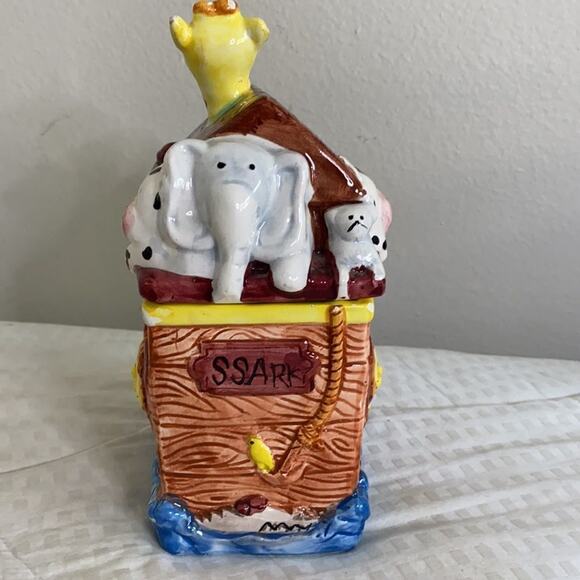 NOAH'S ARK COOKIE JAR; EXPRESS PRODUCTIONS IN LISLE, ILLINOIS - Picture 3 of 15